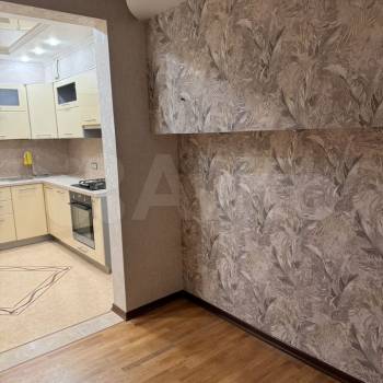 Продается 1-комнатная квартира, 48 м²