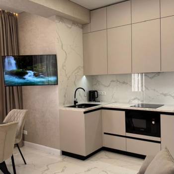 Сдается 1-комнатная квартира, 42 м²