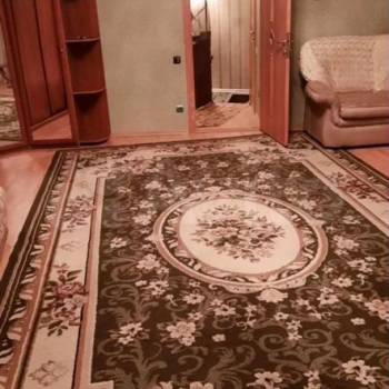 Сдается 1-комнатная квартира, 70 м²