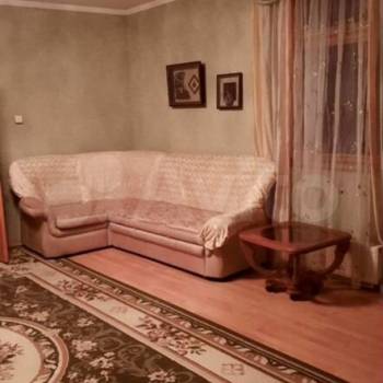 Сдается 1-комнатная квартира, 70 м²