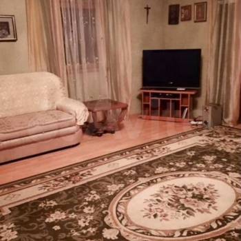 Сдается 1-комнатная квартира, 70 м²