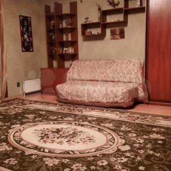 Сдается 1-комнатная квартира, 70 м²