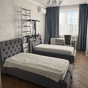 Продается Многокомнатная квартира, 120 м²