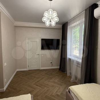 Продается Многокомнатная квартира, 120 м²