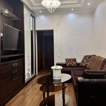 Сдается 2-х комнатная квартира, 76,7 м²