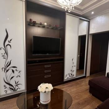 Сдается 2-х комнатная квартира, 76,7 м²