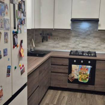 Продается 2-х комнатная квартира, 60 м²