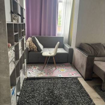 Продается 1-комнатная квартира, 64 м²