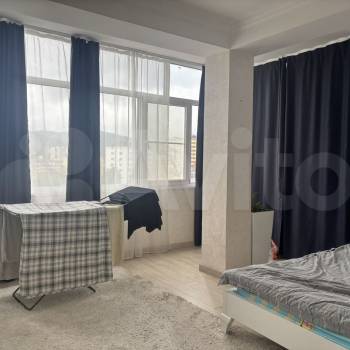 Продается 1-комнатная квартира, 64 м²