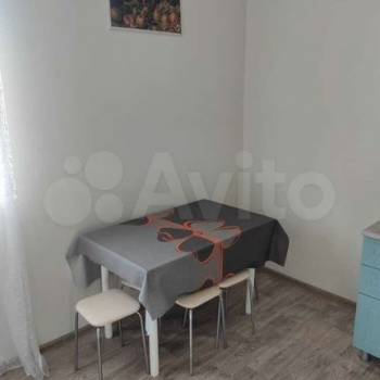 Сдается Многокомнатная квартира, 57 м²