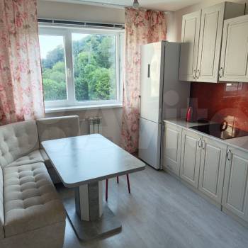 Продается 2-х комнатная квартира, 56 м²