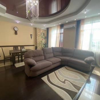 Продается Многокомнатная квартира, 106,6 м²