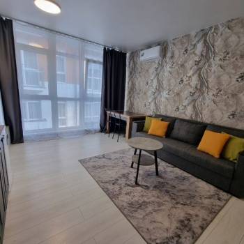 Продается 1-комнатная квартира, 47 м²