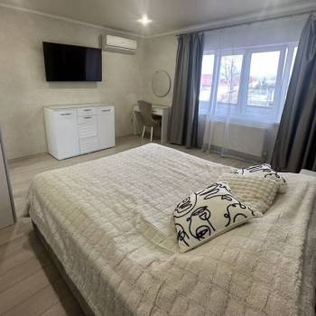 Сдается 1-комнатная квартира, 52 м²