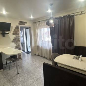 Сдается 1-комнатная квартира, 52 м²