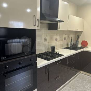 Сдается 1-комнатная квартира, 52 м²