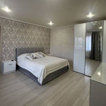 Сдается 1-комнатная квартира, 52 м²