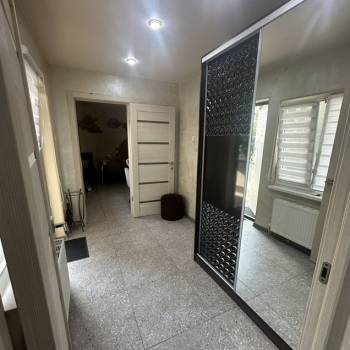 Сдается 1-комнатная квартира, 52 м²