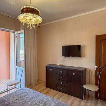 Сдается 1-комнатная квартира, 70 м²