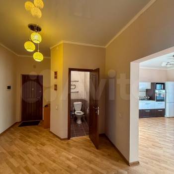 Сдается 1-комнатная квартира, 70 м²