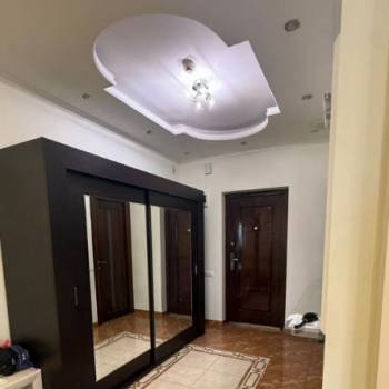 Сдается Многокомнатная квартира, 156 м²