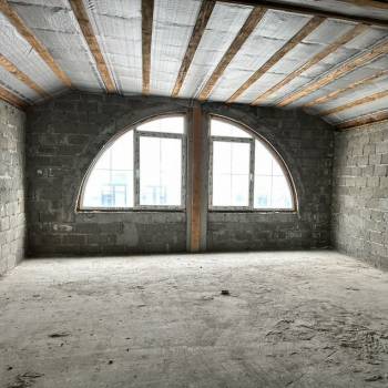 Продается 1-комнатная квартира, 73,4 м²