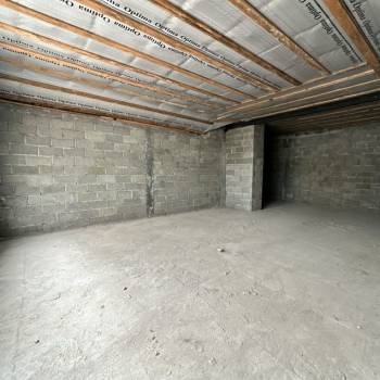 Продается 1-комнатная квартира, 73,4 м²