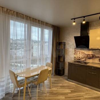 Сдается 1-комнатная квартира, 38 м²