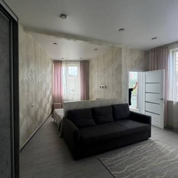 Сдается 1-комнатная квартира, 40 м²