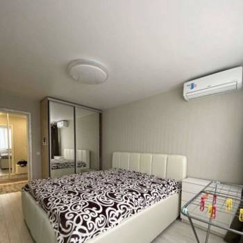 Сдается Многокомнатная квартира, 100 м²