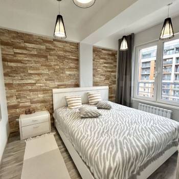 Сдается 1-комнатная квартира, 42 м²