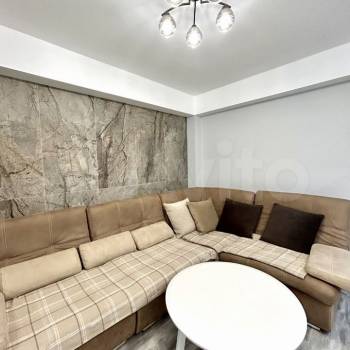 Сдается 1-комнатная квартира, 42 м²