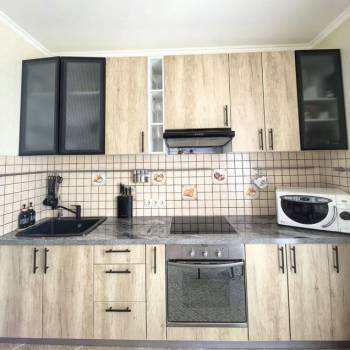 Продается 1-комнатная квартира, 64,6 м²