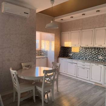 Сдается Многокомнатная квартира, 62 м²