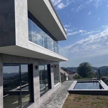 Продается Дом, 282 м²