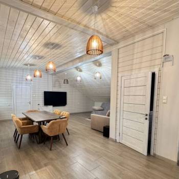 Сдается Многокомнатная квартира, 100 м²