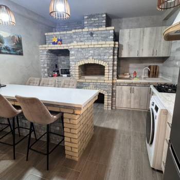 Сдается Многокомнатная квартира, 100 м²