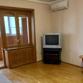 Сдается 1-комнатная квартира, 50 м²