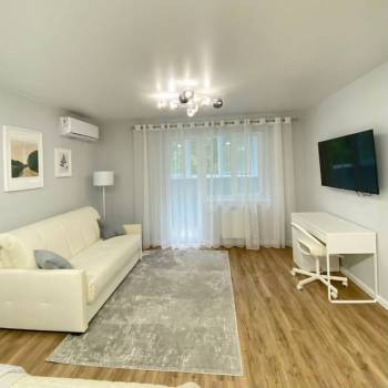 Сдается 1-комнатная квартира, 47 м²