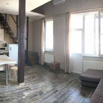 Продается 1-комнатная квартира, 50 м²