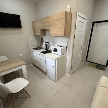 Продается 1-комнатная квартира, 14 м²