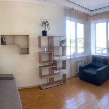 Продается 1-комнатная квартира, 32 м²