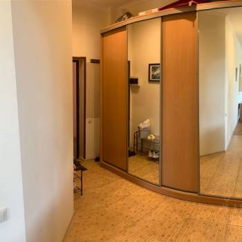 Продается 1-комнатная квартира, 32 м²