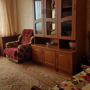 Продается Многокомнатная квартира, 81,5 м²