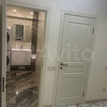 Продается 1-комнатная квартира, 92 м²