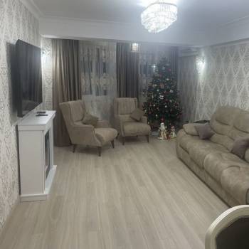 Продается 1-комнатная квартира, 92 м²