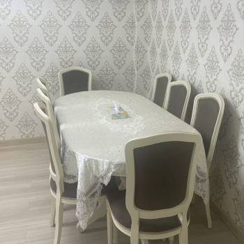 Продается 1-комнатная квартира, 92 м²