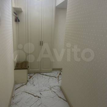 Продается 1-комнатная квартира, 92 м²