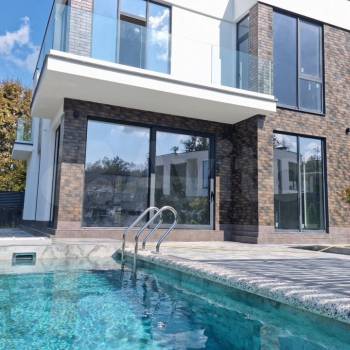 Продается Дом, 185 м²