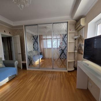 Сдается 2-х комнатная квартира, 60 м²